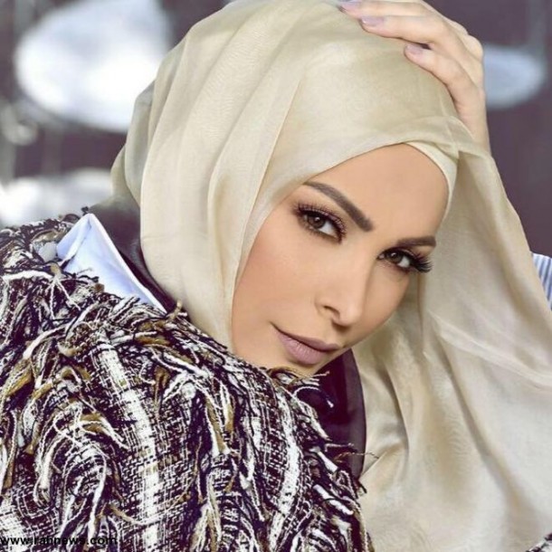 'امل حجازی' خواننده معروف عرب محجبه شد