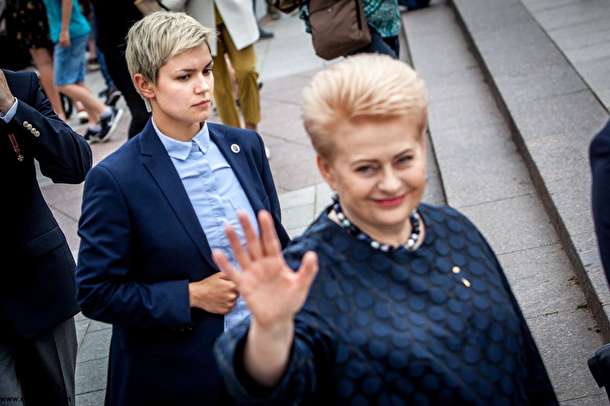 بادیگارد زن در لیتوانی سوژه شبکه‌های اجتماعی شد
